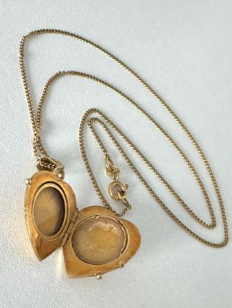 Collier Kette Gold 750 mit antikem Herz-Anhänger zum Öffnen