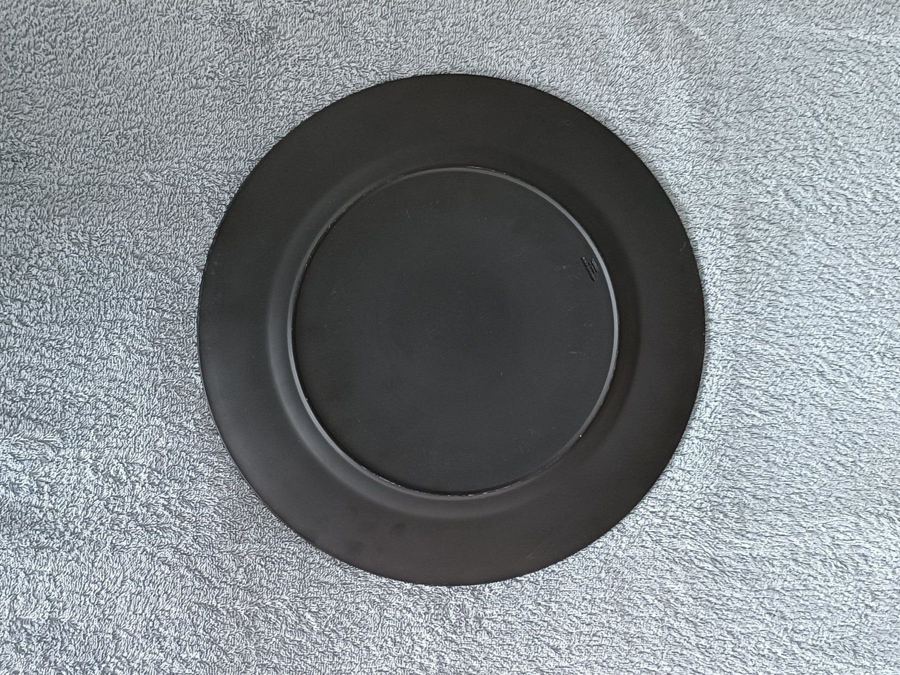 Wedgwood Teller: Schwarze Platzteller (Wedgwood) – Neu (gemäss Beschreibung) aus Gränichen von wiewiorka91 2