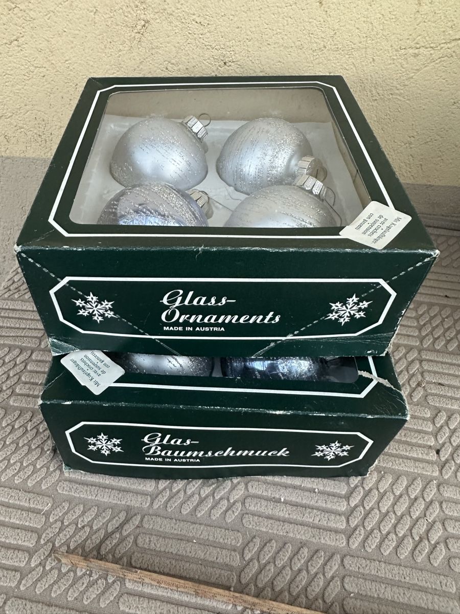 Tutte le decorazioni: Hellblaue Vintage Weihnachtsschmuck Kugeln – Usato da Oberentfelden venduto da vilibrand 6