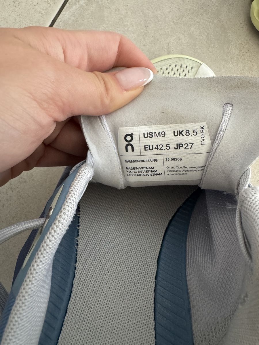On Scarpe da uomo: On Cloudflow 3, Grösse 42.5 – Nuovo (secondo la descrizione) da Teufen AR venduto da chi_h55m 4