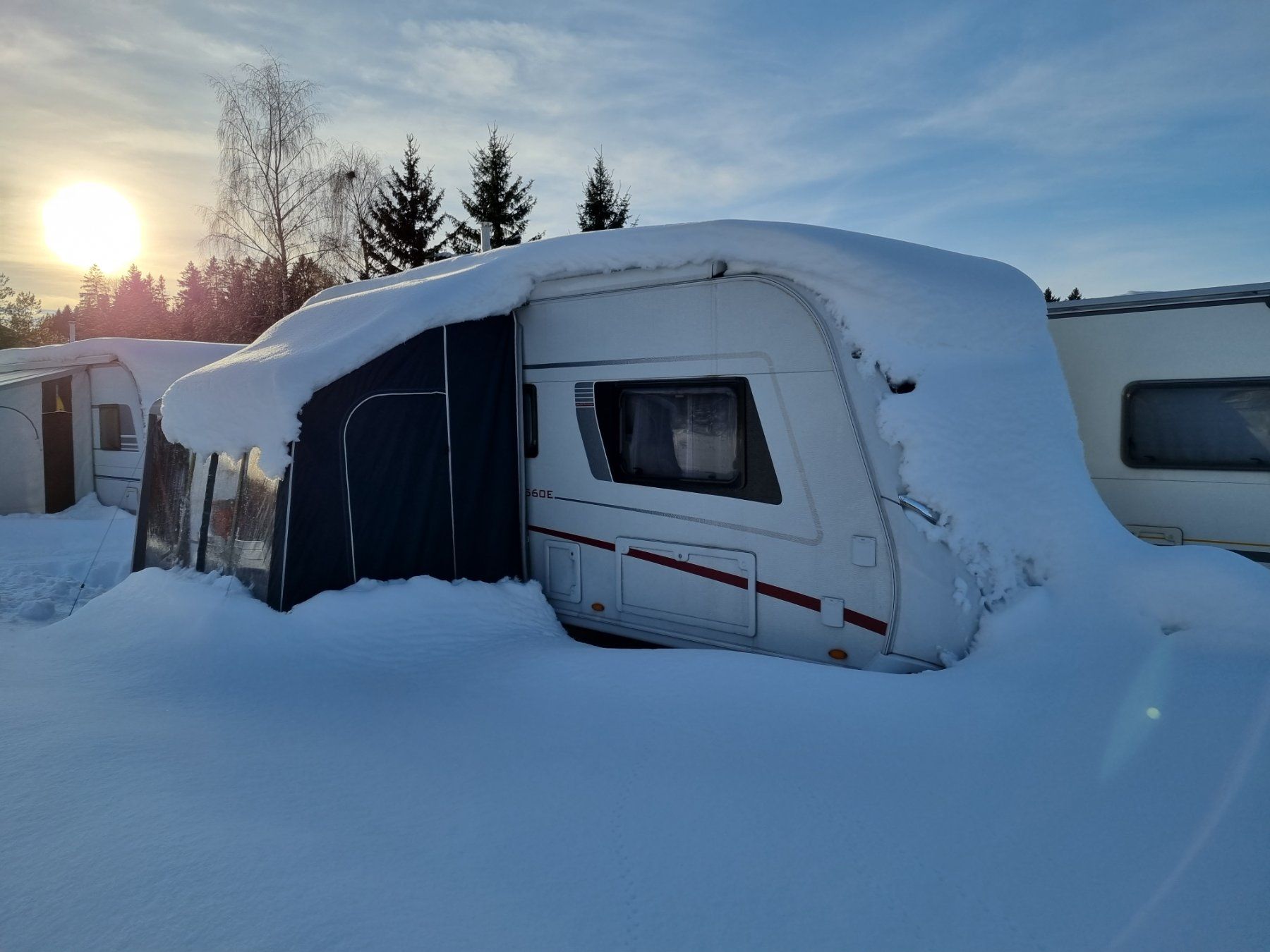 Vorzelte & Markisen: Wintervorzelt mit Holzboden – Gebraucht aus Eggenwil von Patmaan