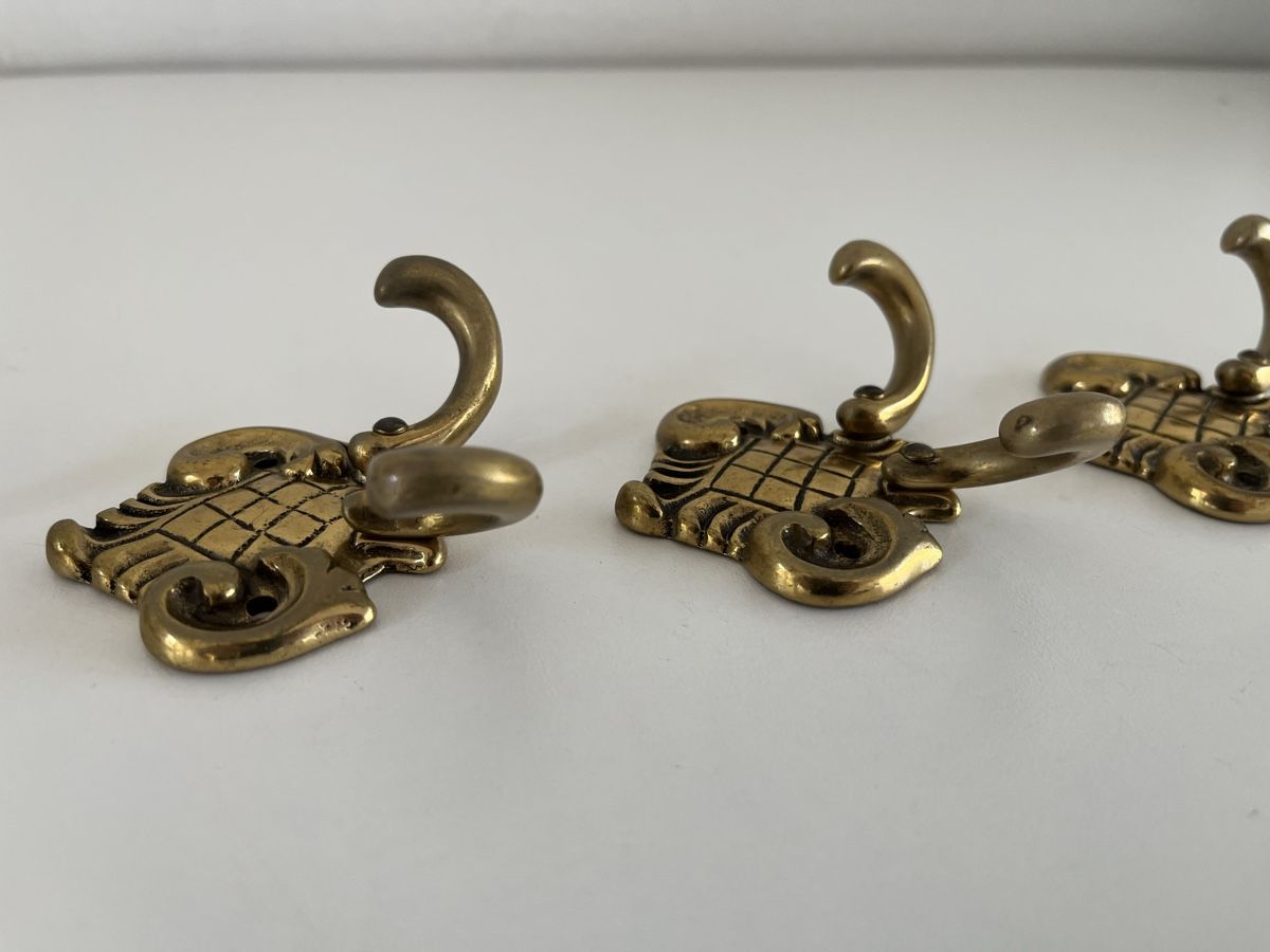 Quincaillerie: 4 Stk. Doppelhaken aus Messing – D'occasion à Wetzikon ZH par seli03 7