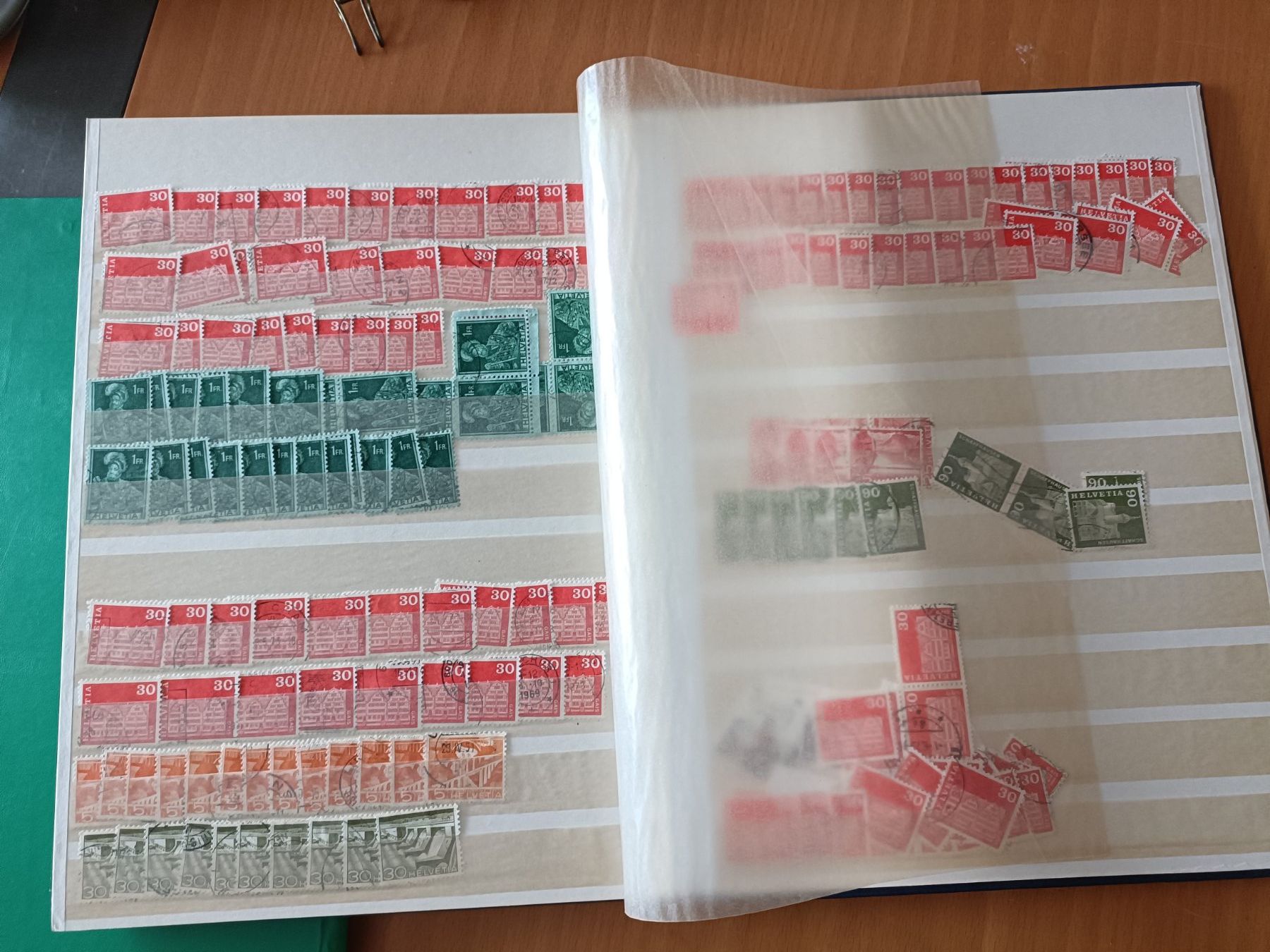 Album: Briefmarken Album – Usato da Luzern venduto da tristan696 5