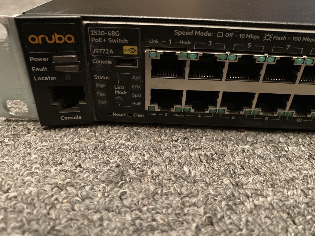 Hewlett Packard Hub & Switch: Aruba 2530-48G PoE – Usato da Widnau venduto da icarus_83 2