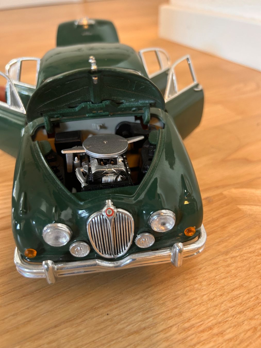 Maisto Modellautos: Jaguar Mark 2 - dunkelgrün - Maisto – Gebraucht aus Brüttisellen von ThommyK 6