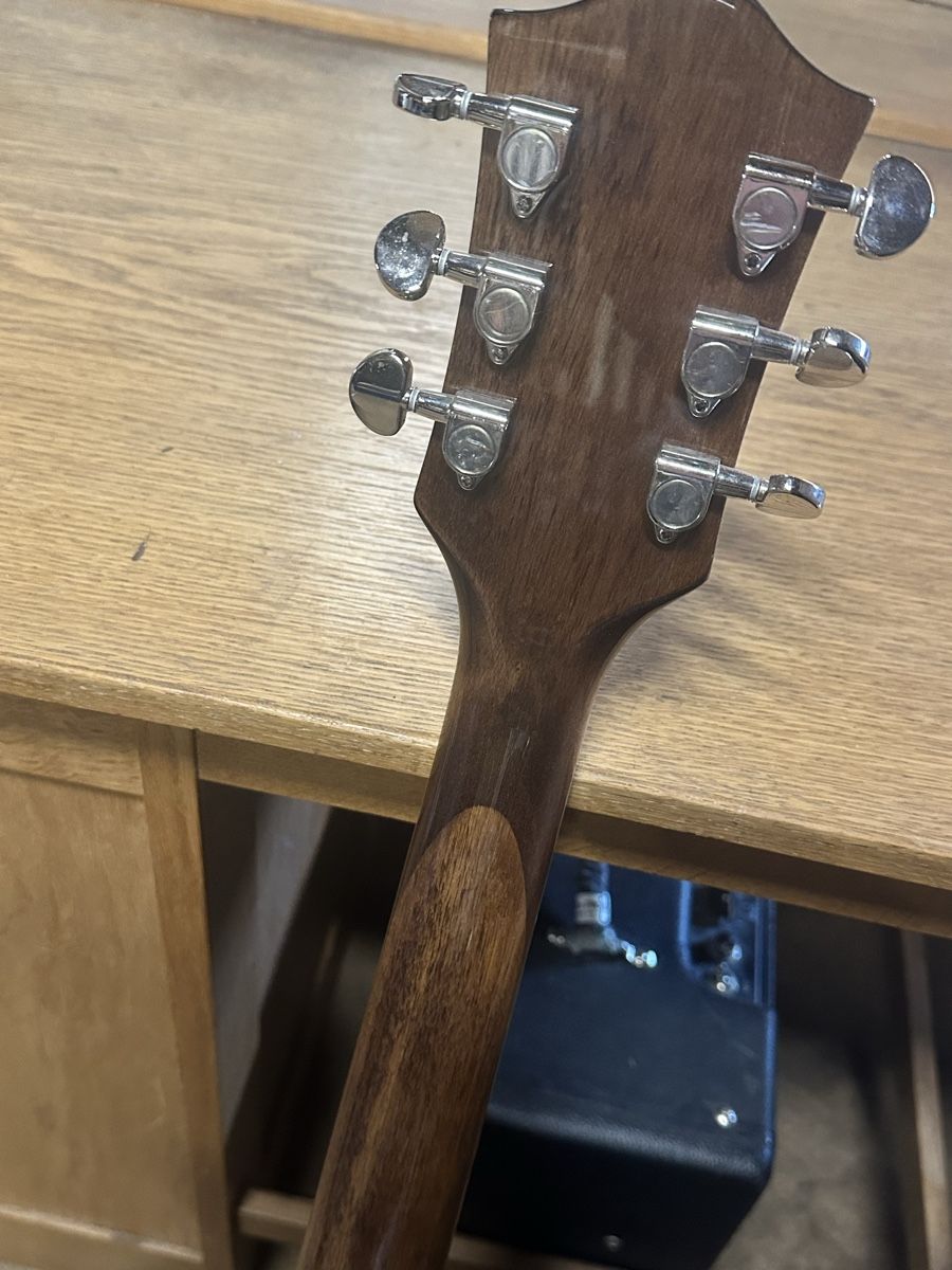 Gretsch Musikinstrumente: Gretsch Streamliner Braun mit Bigsby – Gebraucht aus Zürich von hannahbuettgen 2