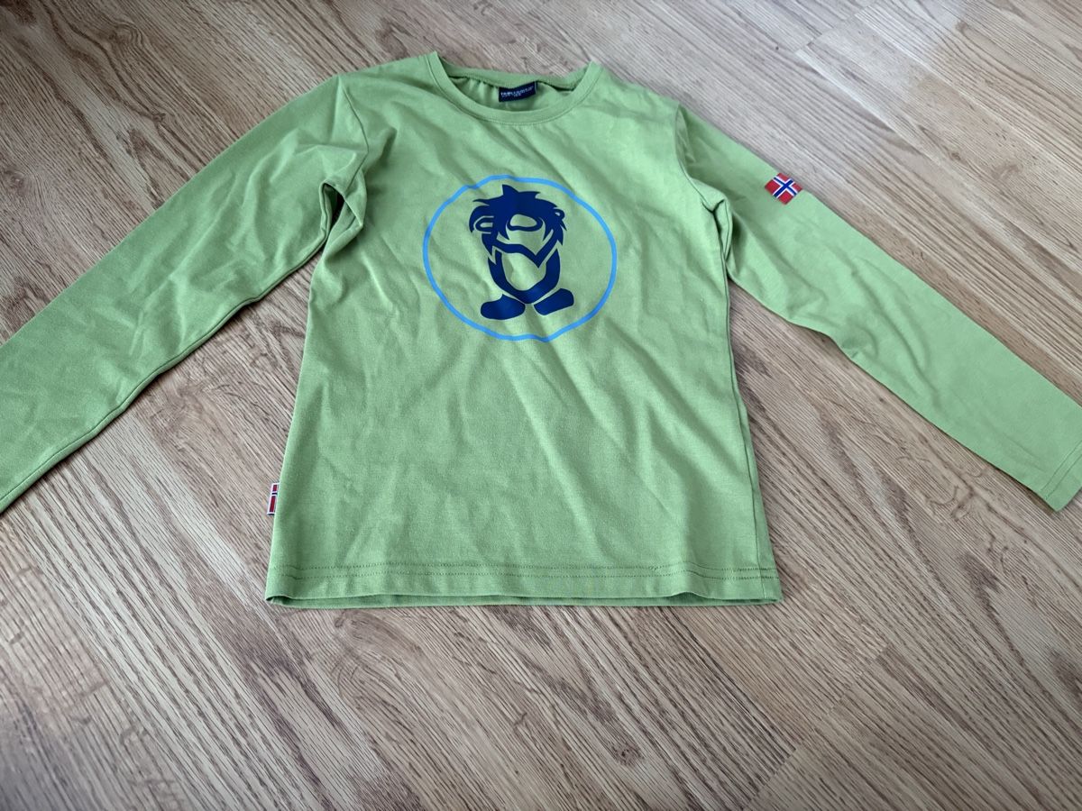 Trollkids Hemden, T-Shirts & Polos: Trollkids Langarmshirt Gr. 128 – Gebraucht aus Rotkreuz von ZG6343