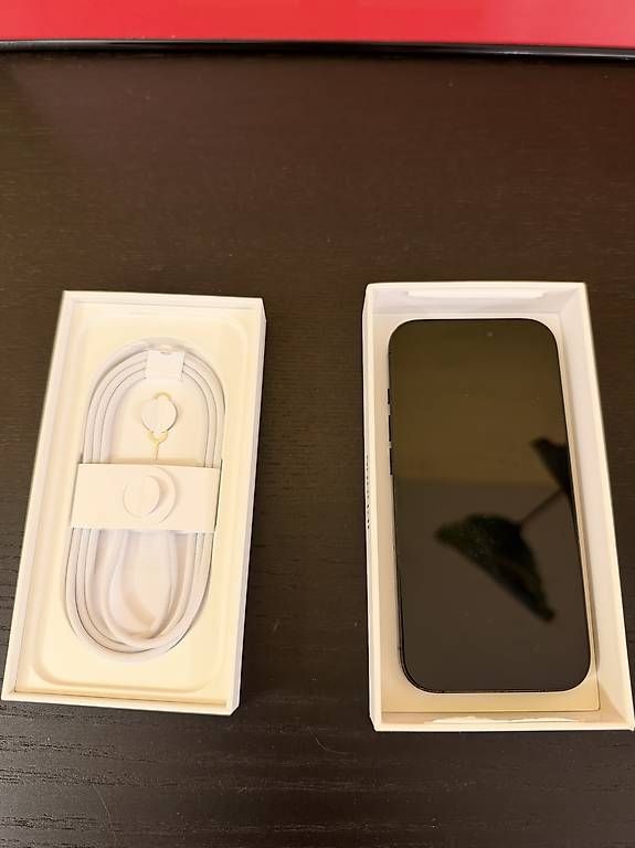Telefoni cellulari / Smartphones: IPhone 16 Pro 128 GB – Usato da Hefenhofen venduto da Tobi1994 1