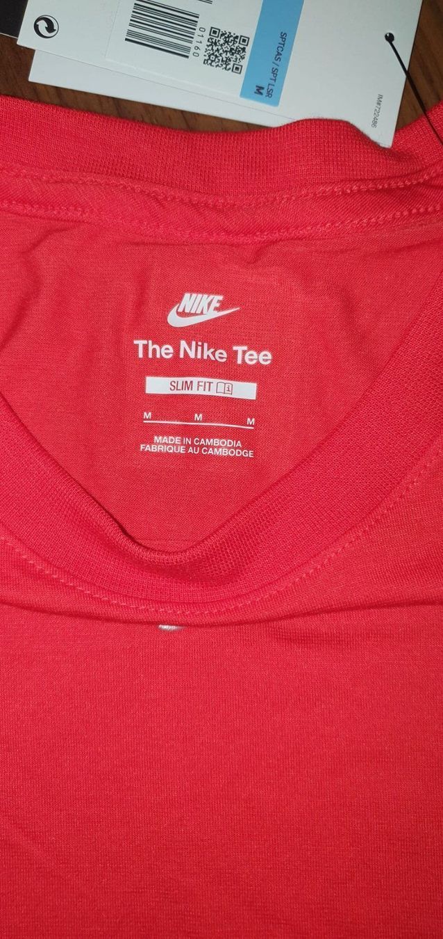 Nike T-shirt: Top Nike  - M - Neuf – Nuovo e nell'imballaggio originale da St-Sulpice VD venduto da juhdu 3