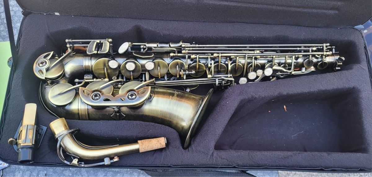 Strumenti musicali: Saxophone AS100VGrean4music – Nuovo (secondo la descrizione) da Bursinel venduto da SeveralLives