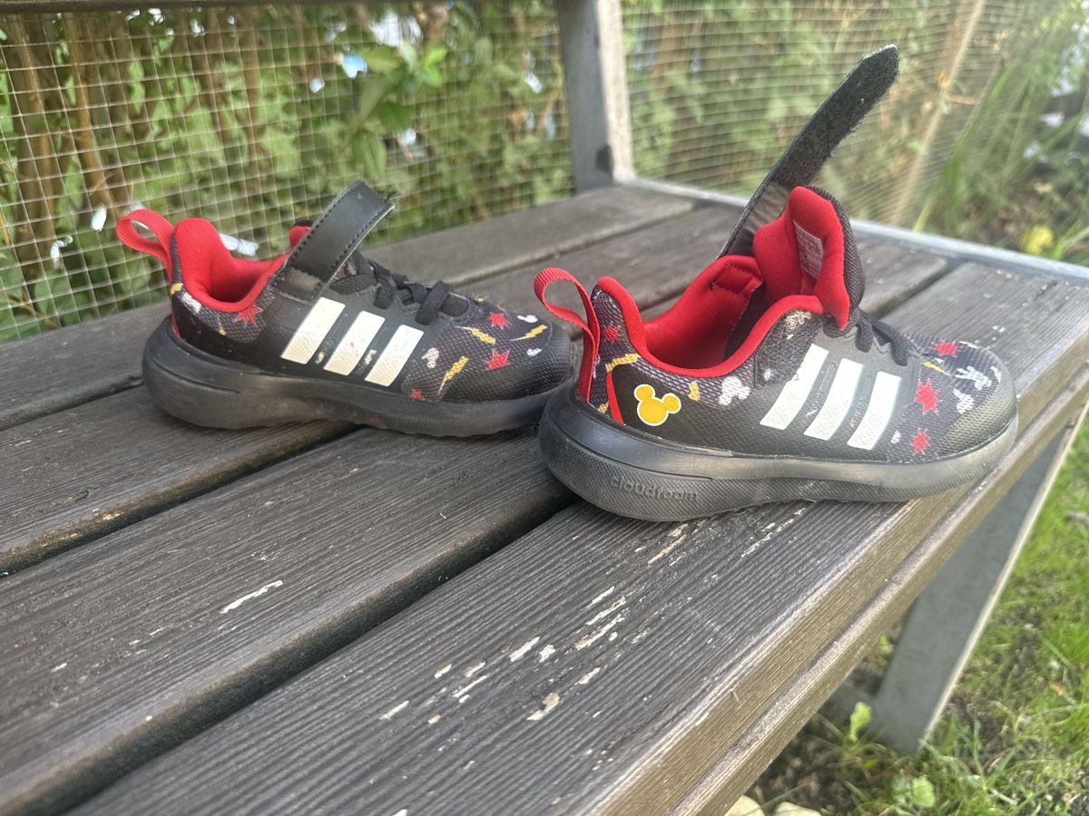 Adidas Scarpe per ragazzi: Adidas Kinder Turnschuhe Grösse 25 – Nuovo (secondo la descrizione) da Zürich venduto da Krikri21 4