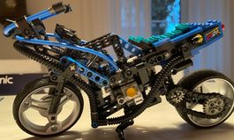 Lego Technic  8417 komplett (10-16 Jahre)
