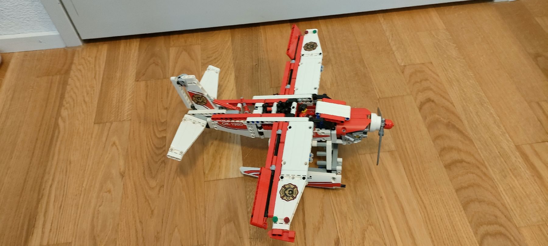 Lego Giocattoli: Lego Technik Löschflugzeug – Usato da Muri AG venduto da Suiphi 1