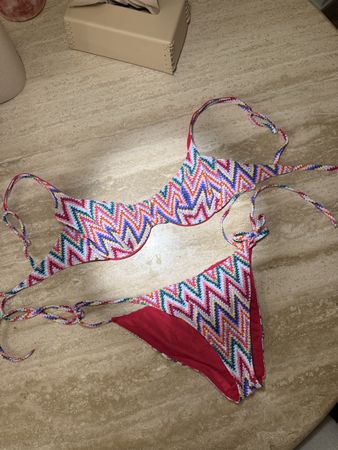 Bikini Zigzag Pattern (Missoni Style)