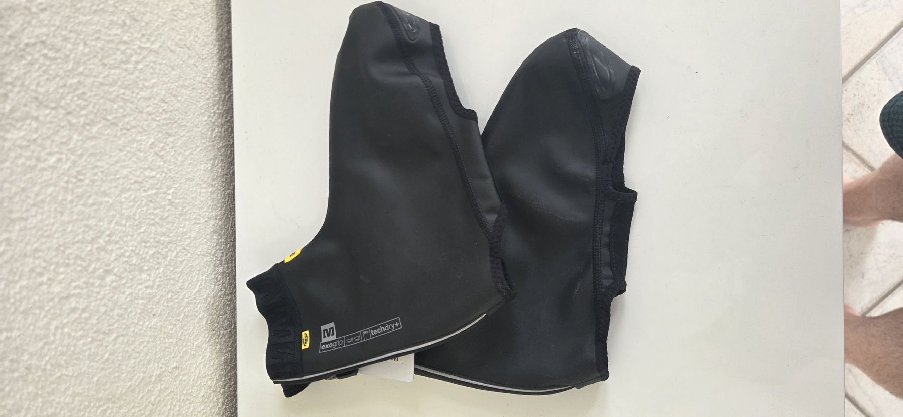 Mavic Scarpe da uomo: Mavic Aksium Elite black/white und shoecover – Nuovo e nell'imballaggio originale da Grüt (Gossau ZH) venduto da fkroetz 4