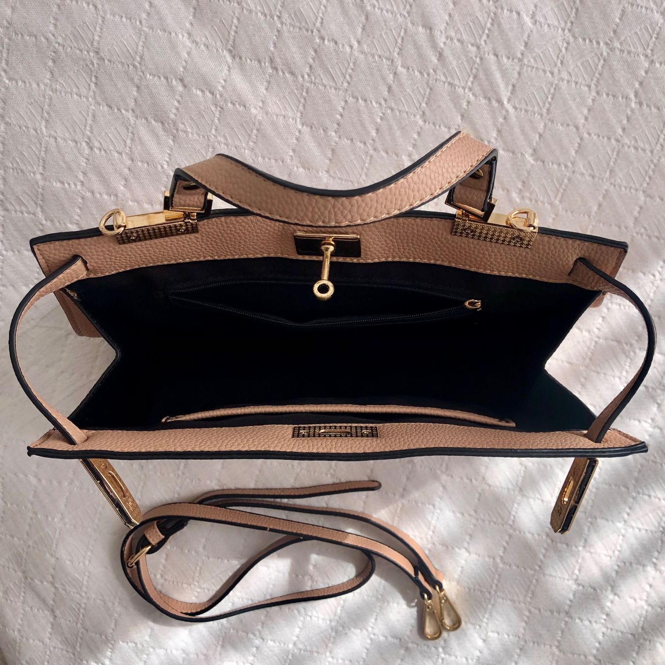 Borse da donna: Edle Kunstlederhandtasche – Nuovo (secondo la descrizione) da Thun venduto da smi_nyv7 2