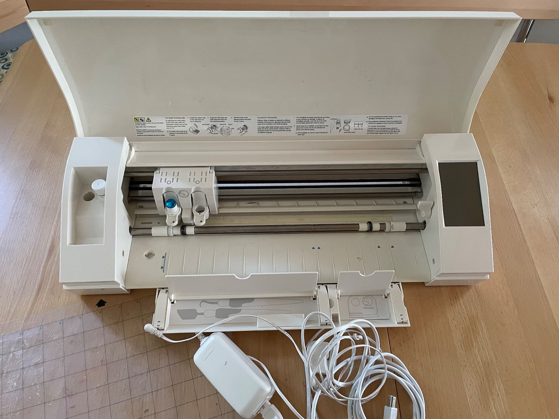 Silhouette Stampanti: Plotter Silhouette Cameo – Usato da Cham venduto da 2eye 1
