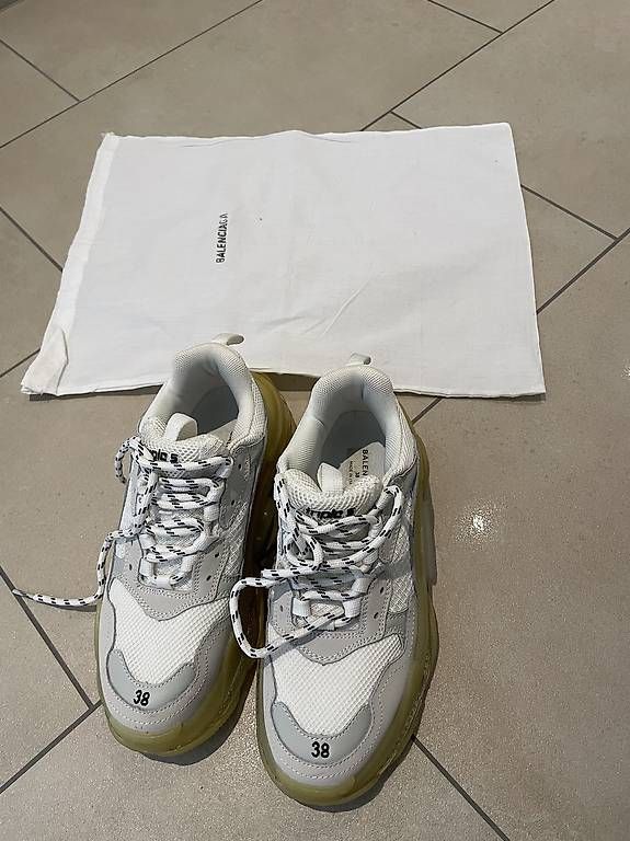 Balenciaga Scarpe da donna: balenciaga – Usato da Wittenbach venduto da bea_df5t