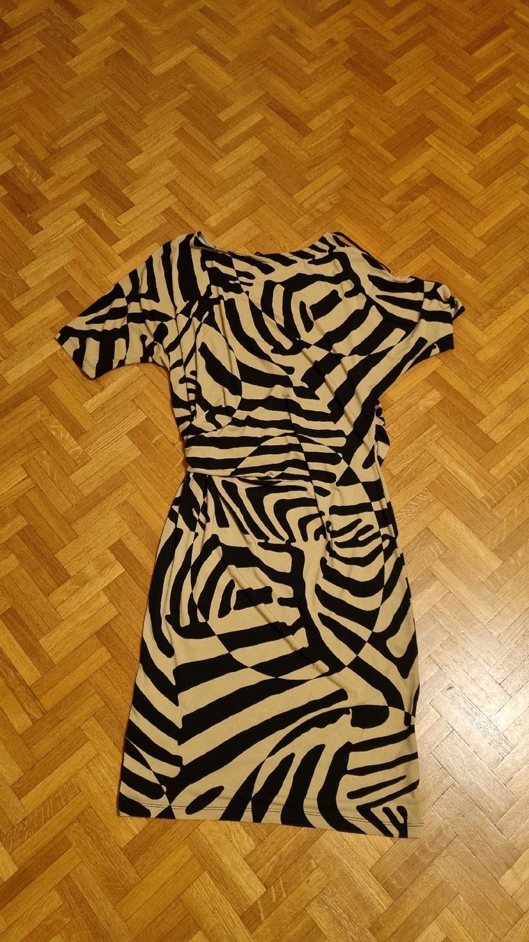 Vestiti: Jolie robe – Usato da Ferpicloz venduto da Clicli014 1