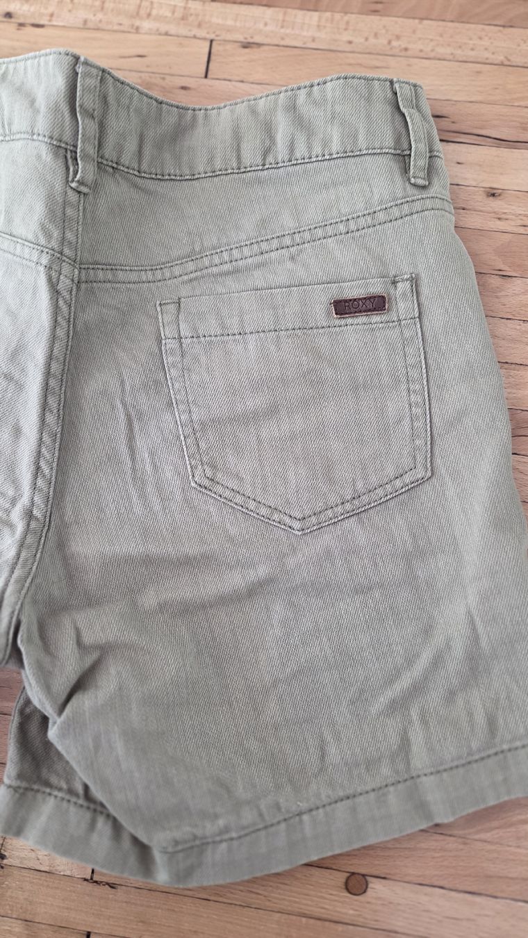 Roxy Pantalons: Damen Shorts ROXY  – D'occasion à Winterthur par sandi99 3