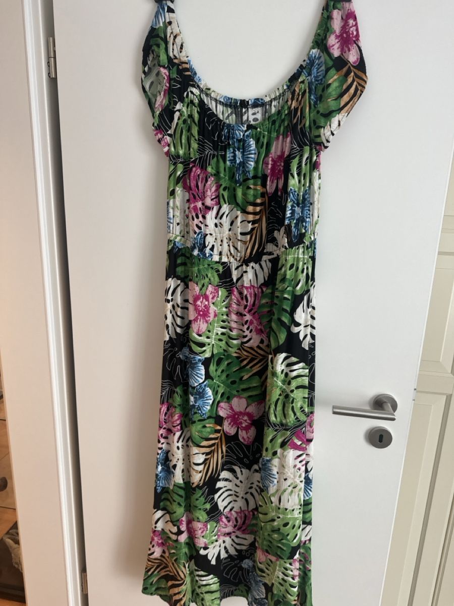 Kleider: Sommerkleid Grösse XXL – Gebraucht aus Gontenschwil von Yoyo7555 2