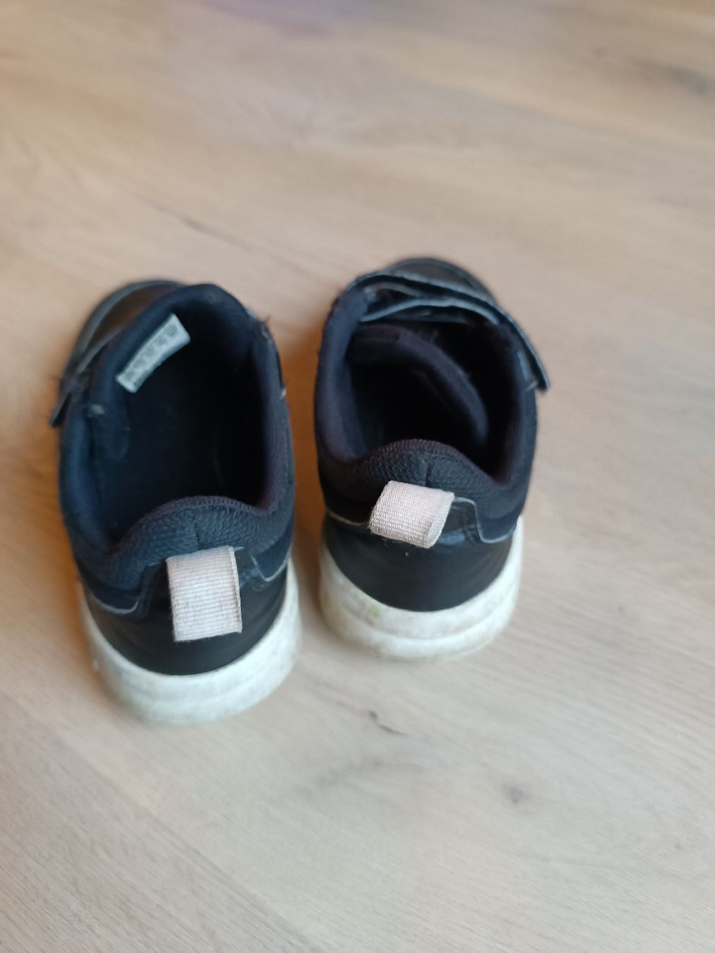 Adidas Scarpe da uomo: Adidas sneaker 30 – Usato da Arbedo venduto da cuc_8zbh 2