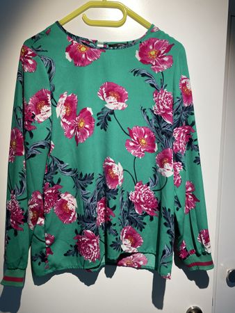 Damenbluse grün/fuchsia Gr. L Vero Moda