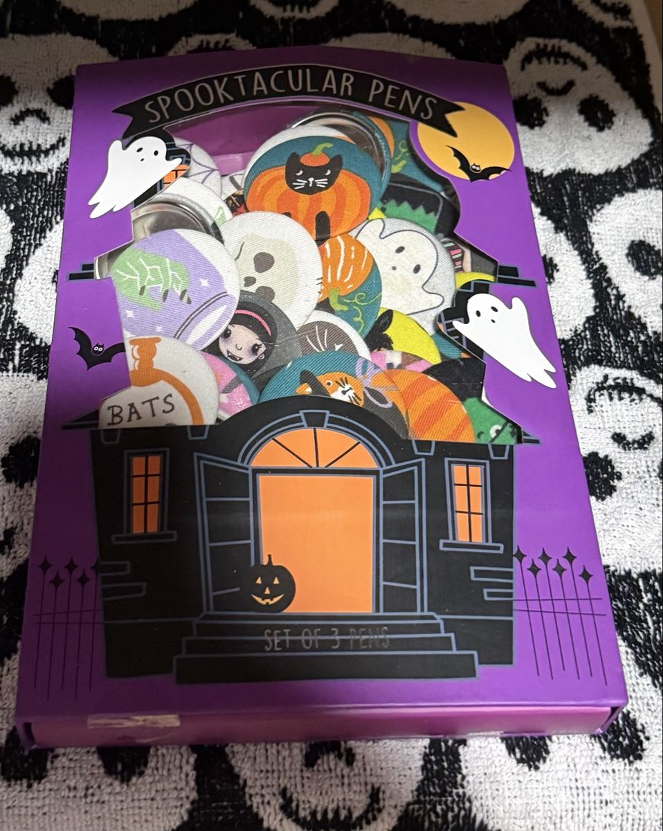 Plaquettes & Badges: Stoffbutton Pin Set zum Anstecken Halloween – Neuf (Voir description) à Birsfelden par Soulseeker 1