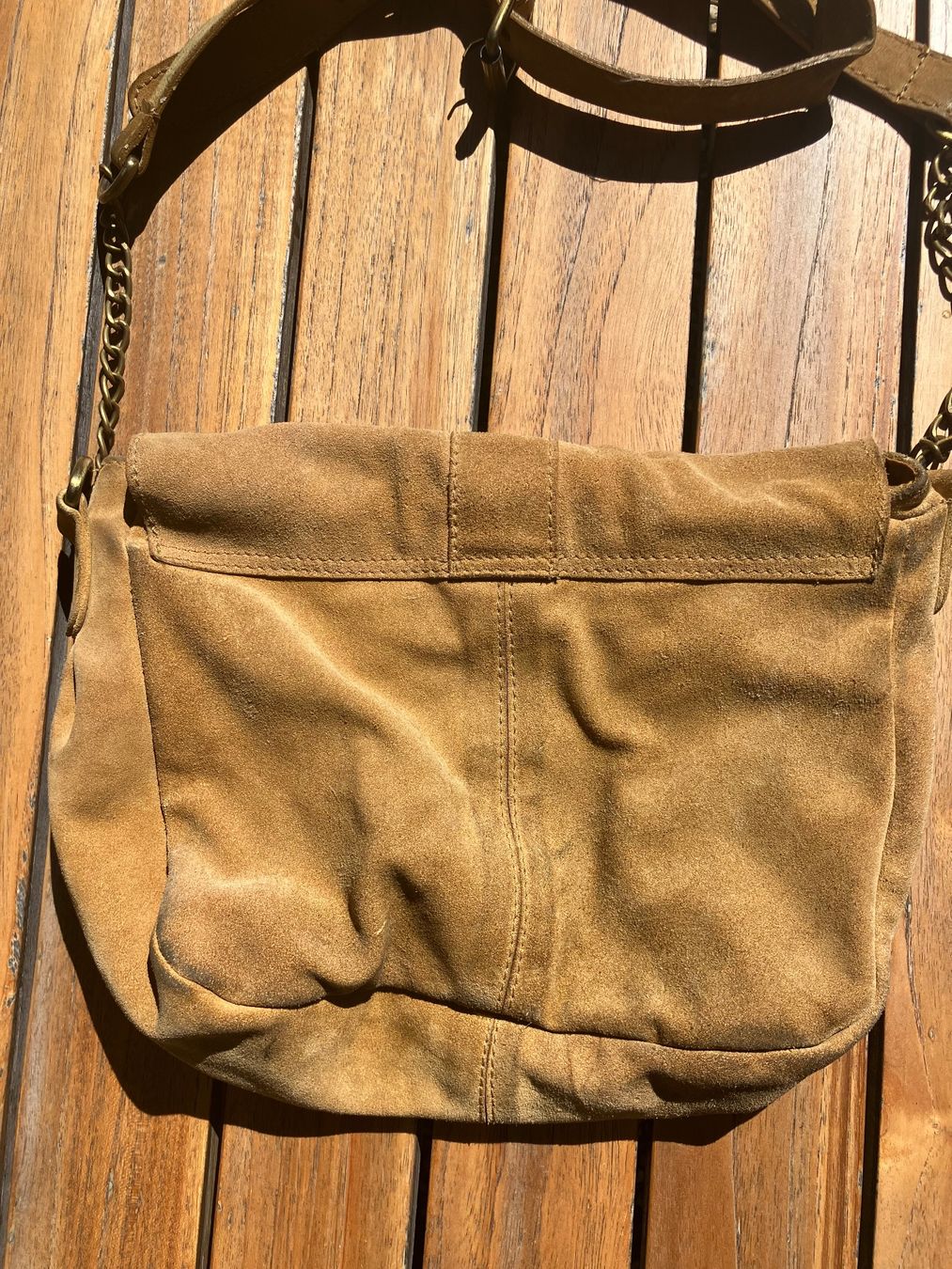Taschen für Damen: Sac à bandoulière en daim – Gebraucht aus Chavannes-des-Bois von mai_pfq6 1