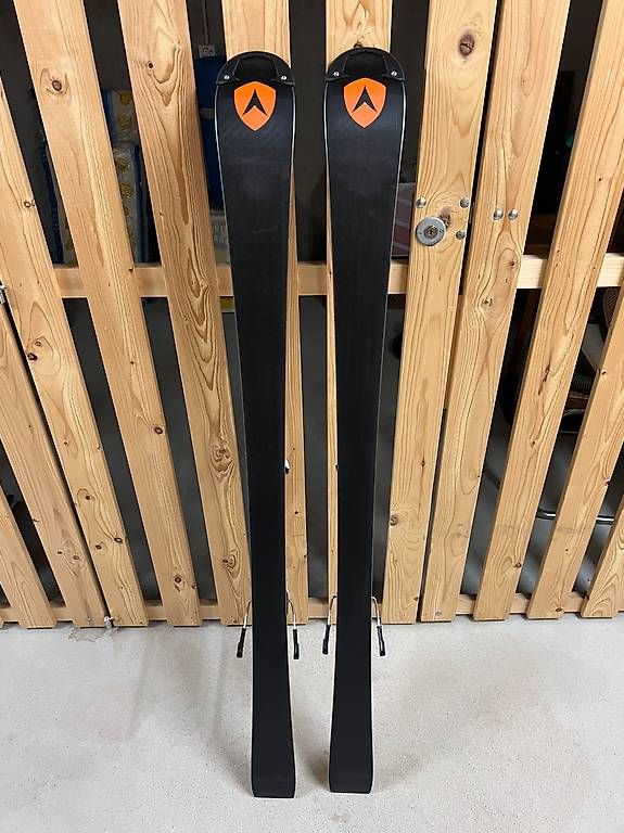 Sci: Ski Dynastar top 139cm – Usato da Kollbrunn venduto da bri_r8bt 1