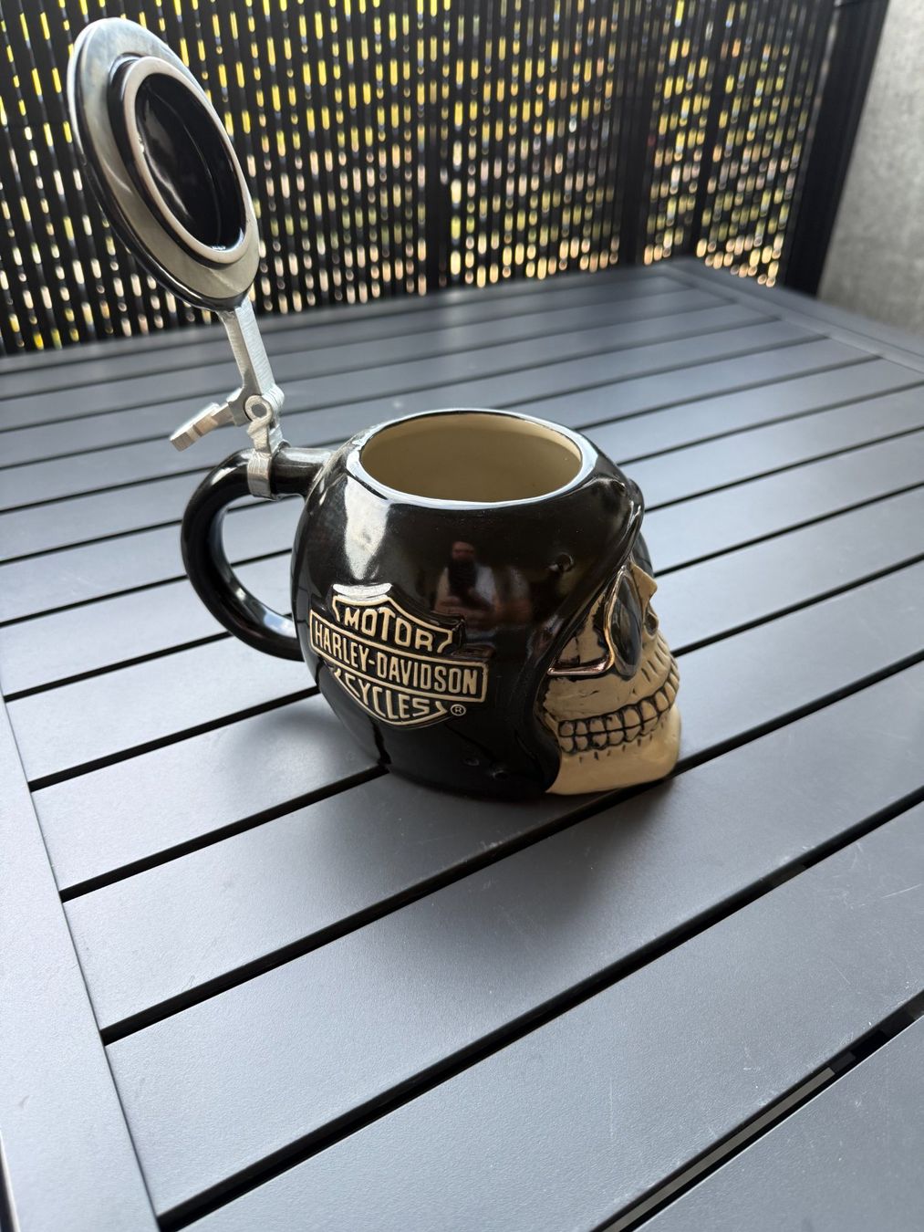 Harley-Davidson Tassen: Harley Davidson Trinkbecher mit Deckel – Gebraucht aus Berg TG von rei_22z6
