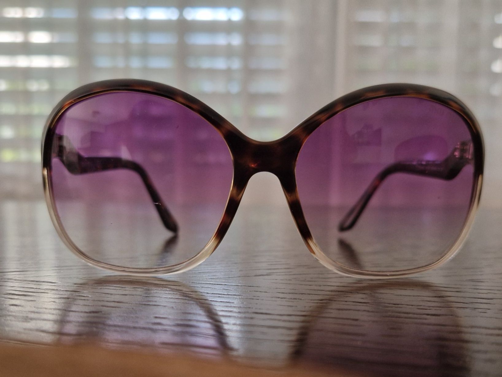 Miu Miu Brillen & Gläser: Miumiu Sonnenbrille – Gebraucht aus Bad Ragaz von Coma.67 1