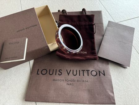 LOUIS VUITTON CIRCUS ARMREIF AUS RESIN/HARZ