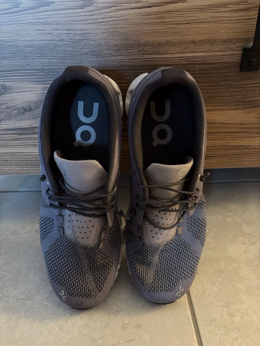 On Scarpe da donna: ON Cloud Schuhe Grösse 40 Damen Leicht & Bequem – Usato da Thun venduto da Marathon18 1