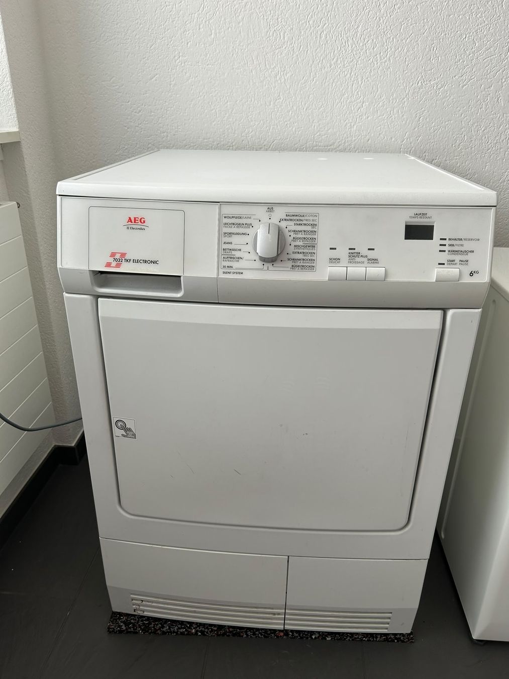 AEG Machines à sécher: AEG Trockner 7032 TKF ELECTRONIC weiss Gebraucht – D'occasion à Windisch par Kamalun