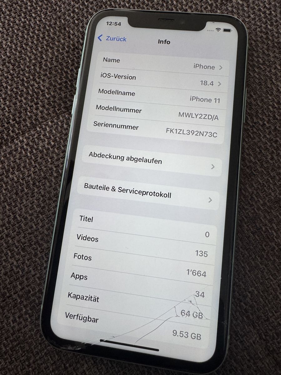 Apple Handys / Smartphones: iPhone 11 64 GB mintgrün – Defekt aus Hermetschwil-Staff von rossoneri94 2