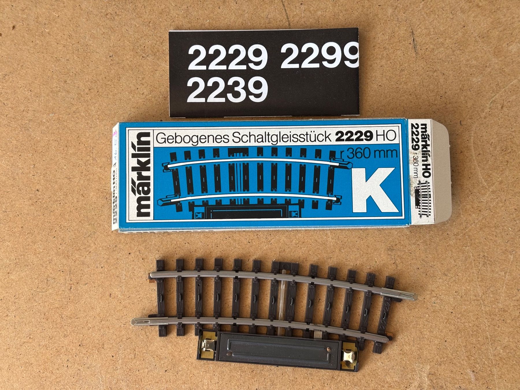 Märklin Modellini di ferrovie: Marklin 2229 Schaltgleis gebogen – Nuovo e nell'imballaggio originale da Hauterive NE venduto da eriamch