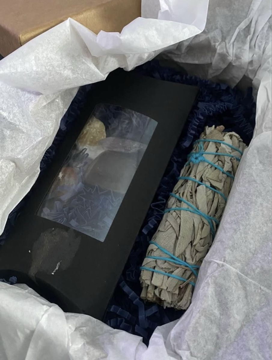 Minerali & Pietre curative: Kit de cristaux et sauge blanche pour purification – Nuovo e nell'imballaggio originale da Sugiez venduto da Jess671 2