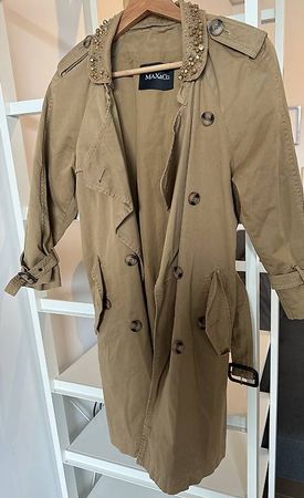 MAX&Co. Trenchcoat in Beige mit Schmuckkragen, Grösse 36
