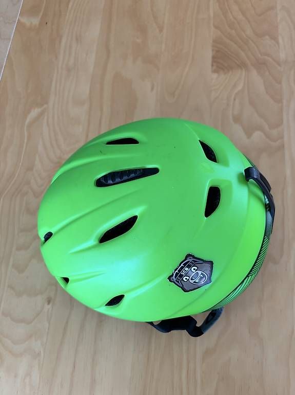 Caschi: Casque de ski vert Giro  – Usato da Vufflens-la-Ville venduto da floschlier 1