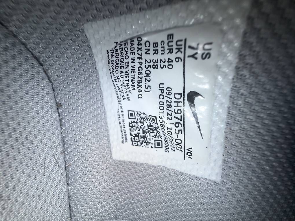 Scarpe da donna: DUNK low grise blanche taille 40 – Nuovo e nell'imballaggio originale da Versoix venduto da emm_g7q9 2