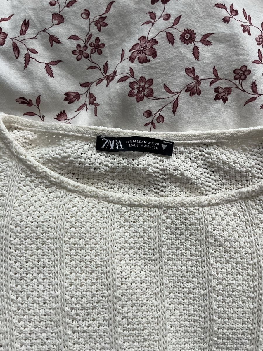 Zara Tops: Gestricktes crop top – Gebraucht aus Unterägeri von ann_x8pf 2