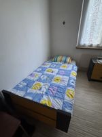Bett mit Lattenrost und Matratze Einzelbett braun