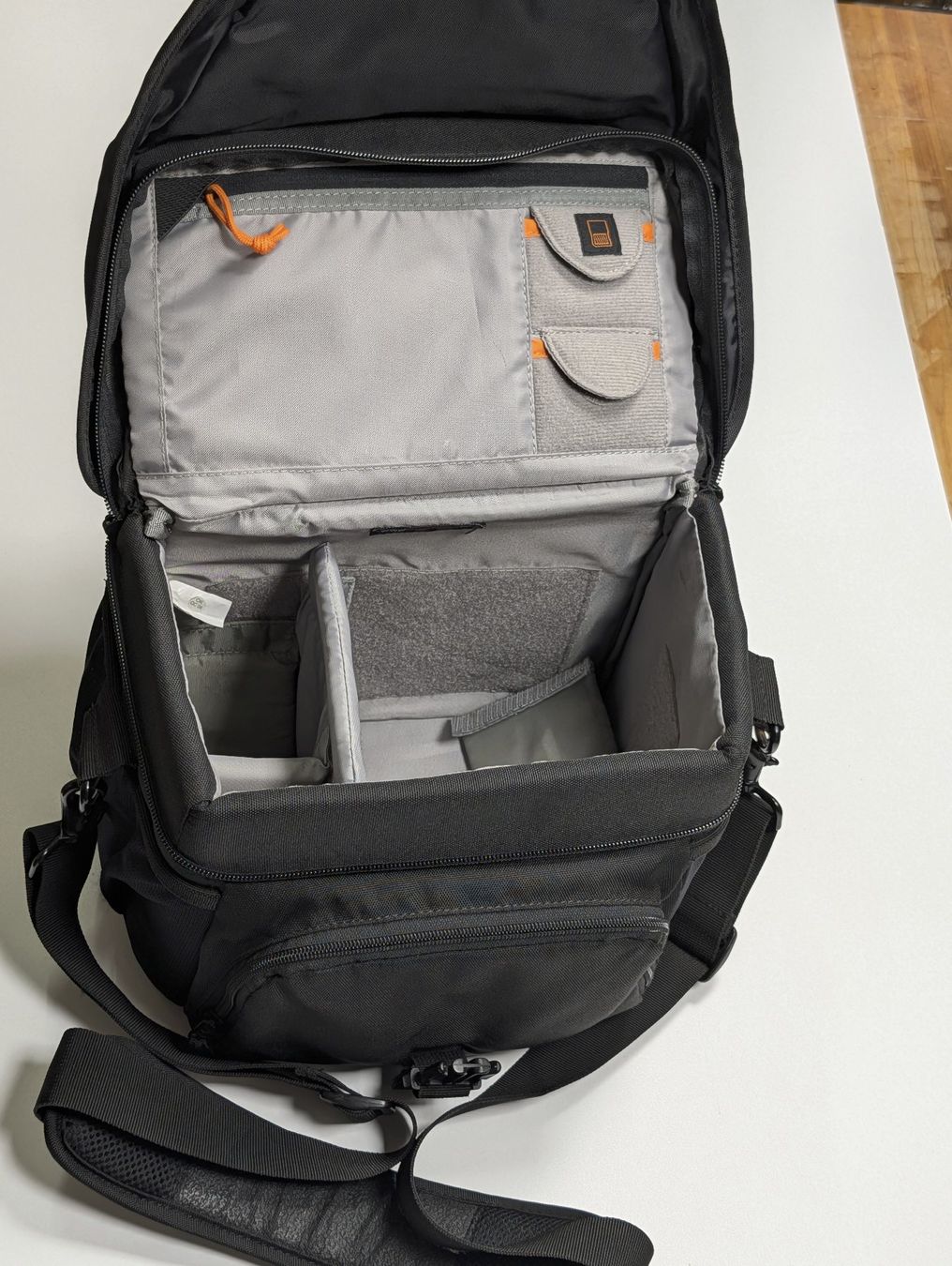 Lowepro Taschen: Lowepro Nova 180 AW - gebraucht – Gebraucht aus Thalwil von miguev 3