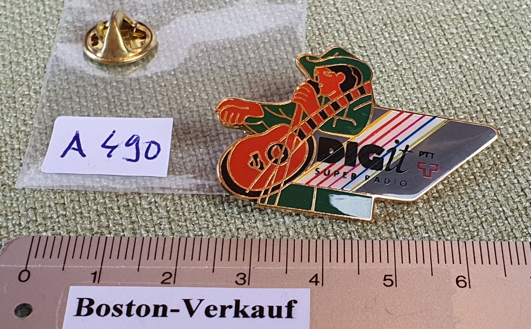 Placchette & Badge: A490 - Pin PTT DIGit Super Radio – Usato da Reinach BL venduto da Boston-Verkauf 2