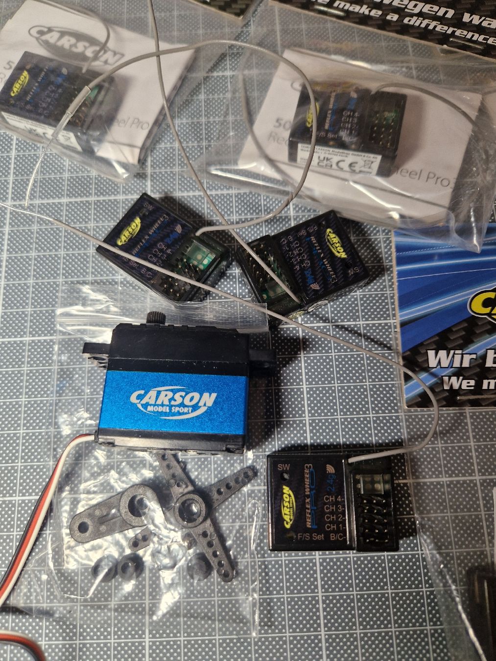 Carson RC Kits de montage: Carson Reflex Wheel 3 Pro 2.4 RC System mit 8 Empfänger – D'occasion à Ersigen par feldschen 7