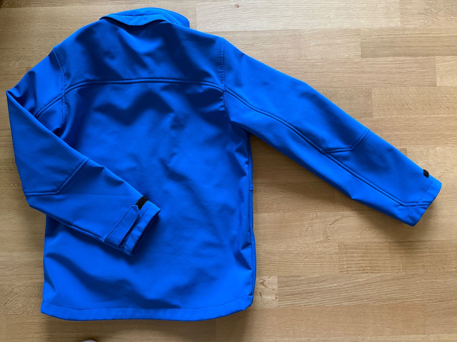 Jacken: Blaue Softshelljacke, Grösse 152 – Gebraucht aus Hünibach von rotestandem01 1