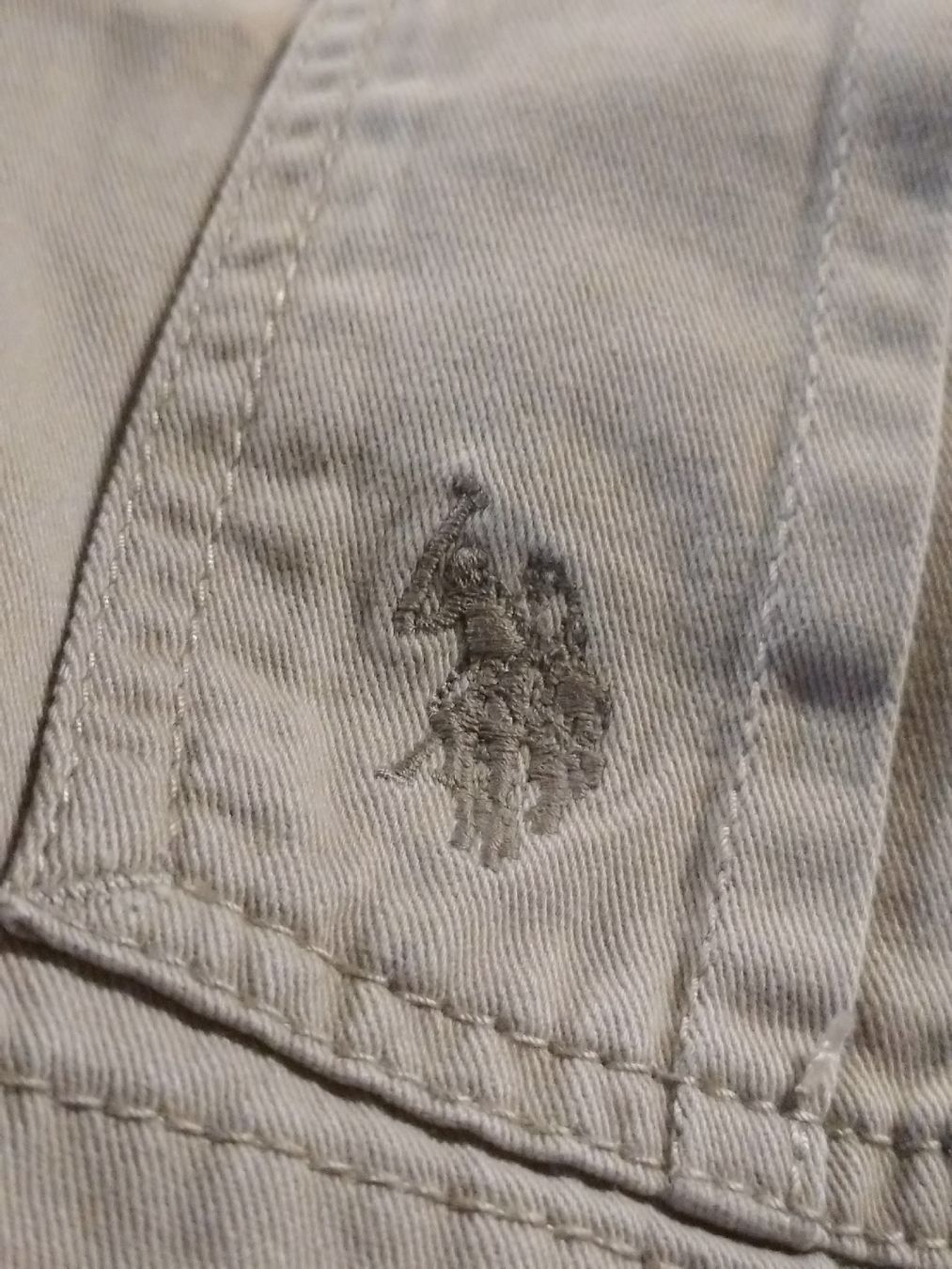 US Polo Pantaloni: Short cargo U.S. Polo ASSN, W28 NEW – Nuovo (secondo la descrizione) da Farvagny-le-Grand venduto da LaCaverne 3