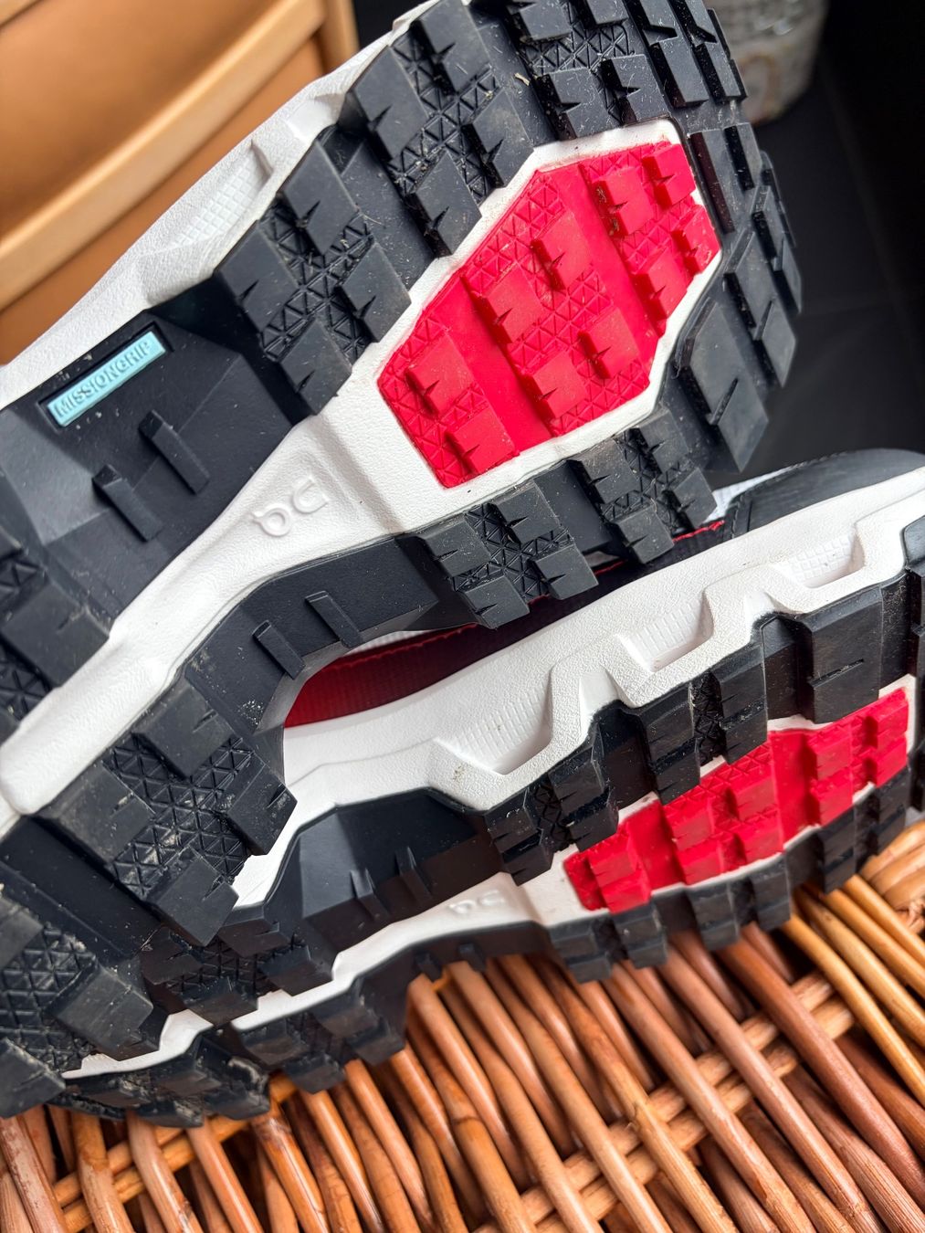 On Scarpe da uomo: ON Winterschuhe fast Neu – Usato da Küsnacht ZH venduto da Dasdoo 2