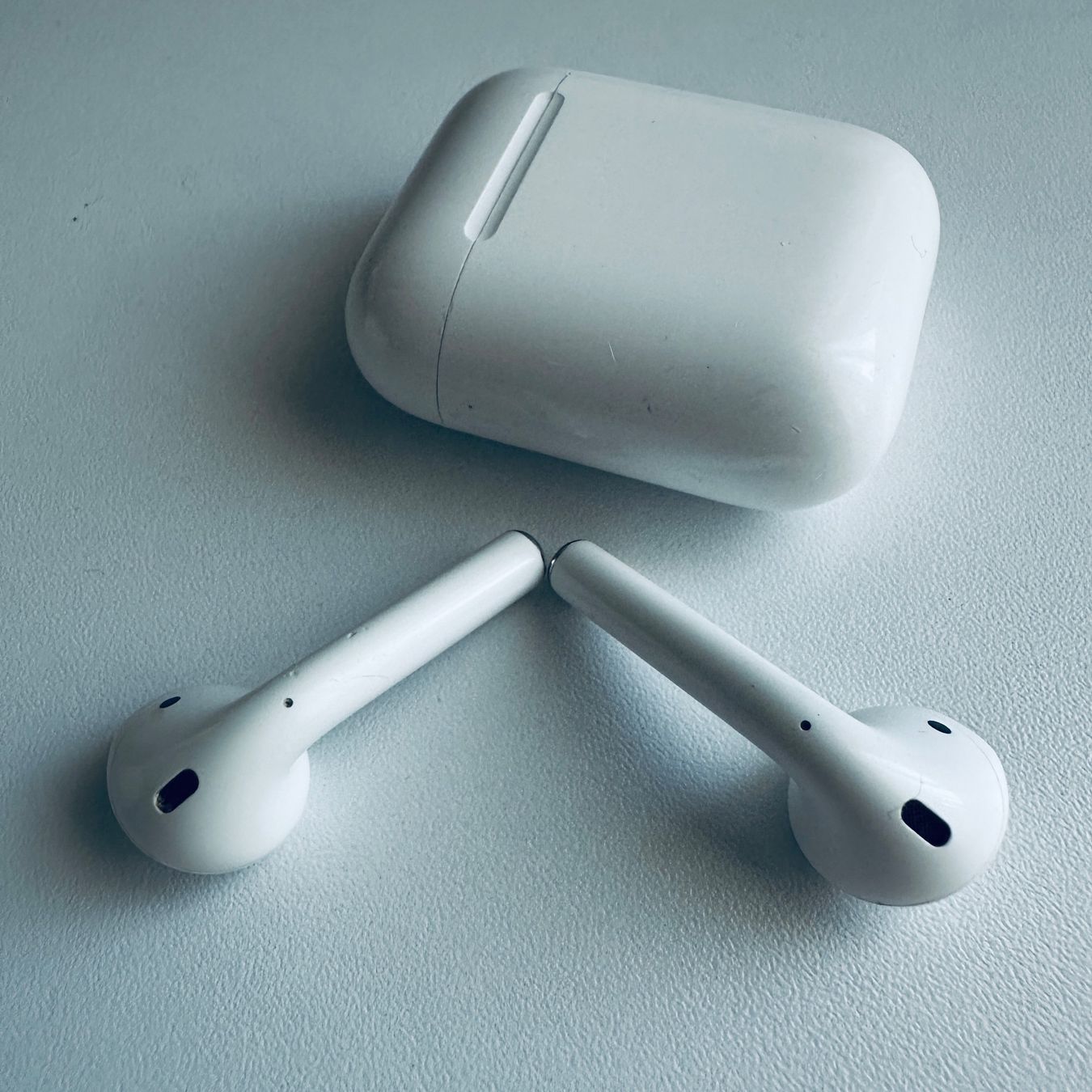 Apple Cuffie: Original Apple AirPods 2 Kopfhörer Wireless Lightning Kabel – Usato da Basel venduto da MY.AIRPODS.SHOP 4
